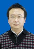 说明: E:\作品\​三亿体育网站V2.0\相关材料\教师名录\公司教师二寸免冠蓝底照片\公司教师二寸免冠蓝底照片\时方晓.jpg