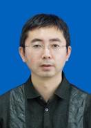 说明: E:\作品\​三亿体育网站V2.0\相关材料\教师名录\公司教师二寸免冠蓝底照片\公司教师二寸免冠蓝底照片\李晓.jpg