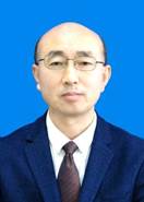 说明: E:\作品\​三亿体育网站V2.0\相关材料\教师名录\公司教师二寸免冠蓝底照片\公司教师二寸免冠蓝底照片\徐长伟.jpg
